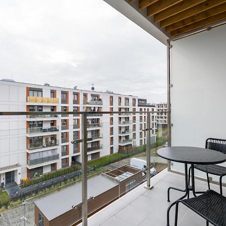 Premium Apartments Poznan Airport By Noclegi Renters Luaran gambar