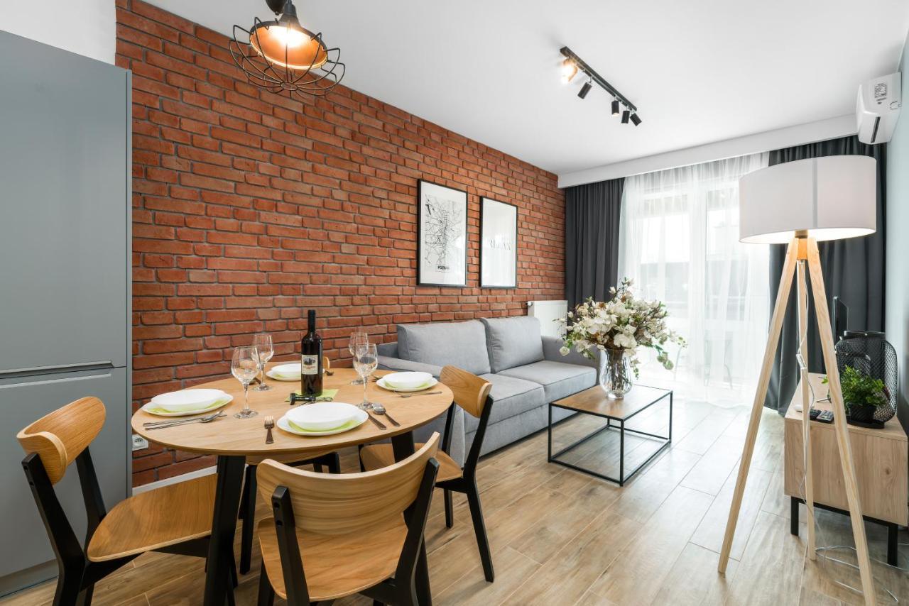 Premium Apartments Poznan Airport By Noclegi Renters Luaran gambar