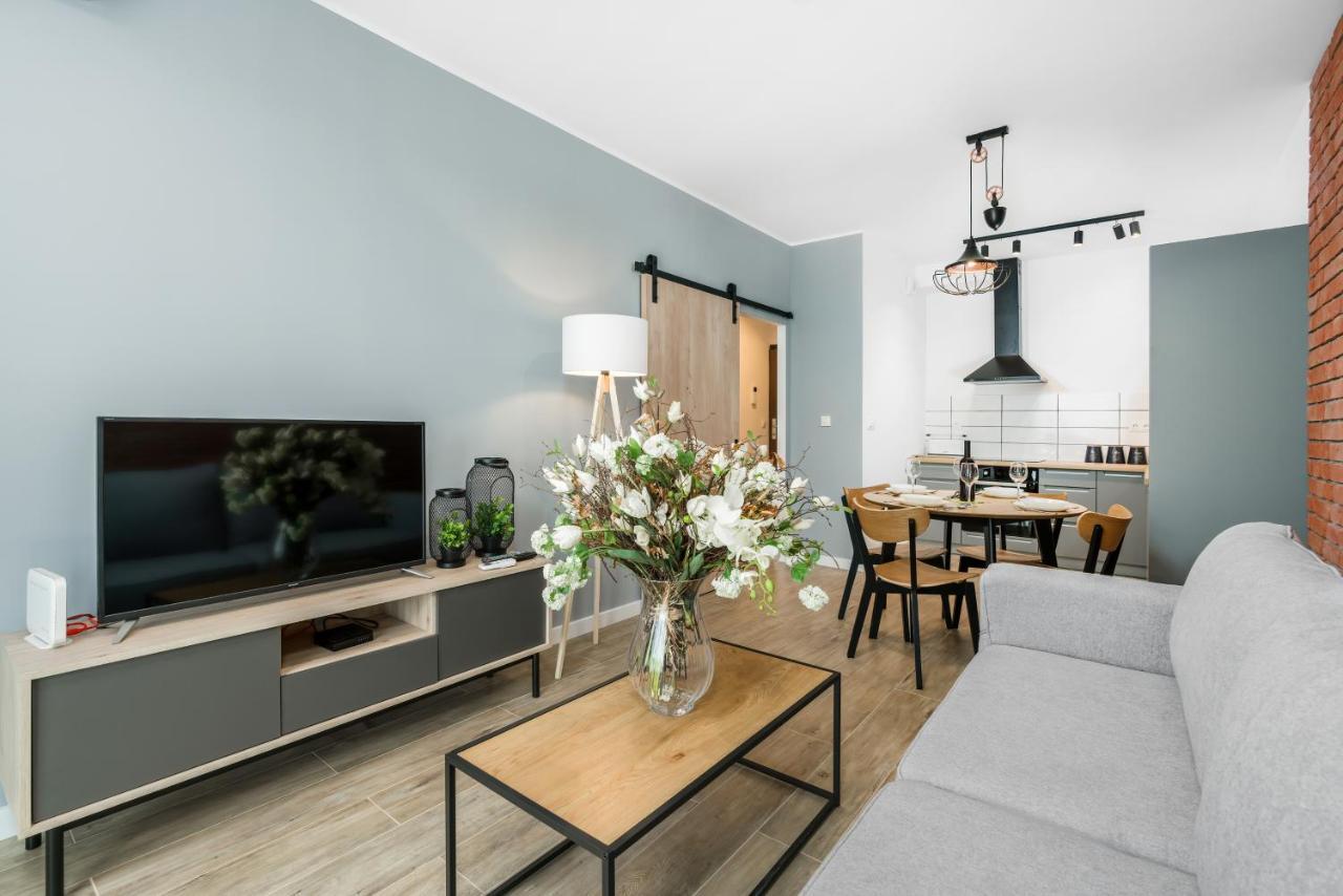 Premium Apartments Poznan Airport By Noclegi Renters Luaran gambar