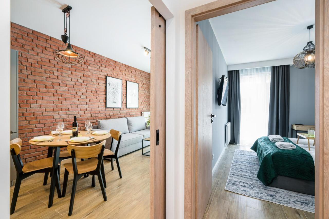 Premium Apartments Poznan Airport By Noclegi Renters Luaran gambar