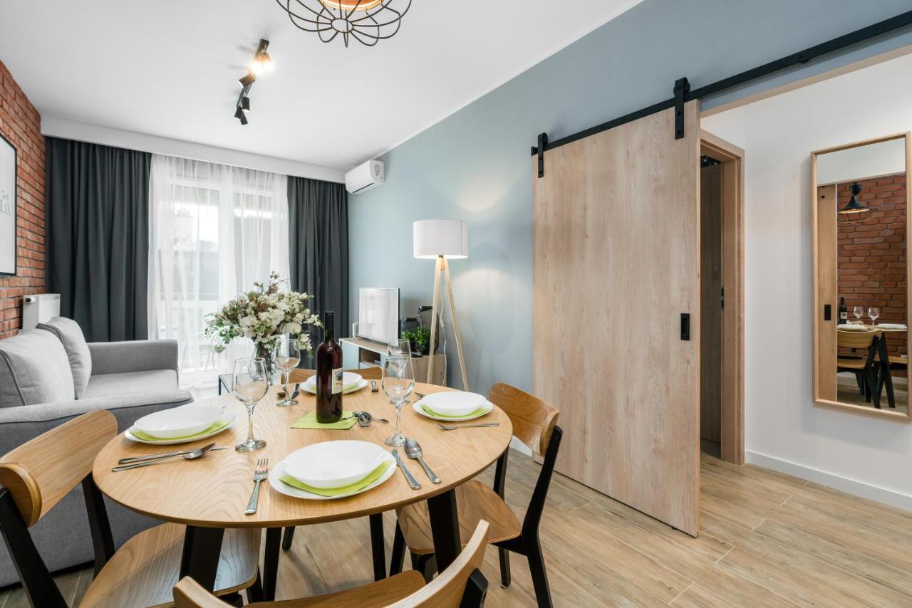 Premium Apartments Poznan Airport By Noclegi Renters Luaran gambar