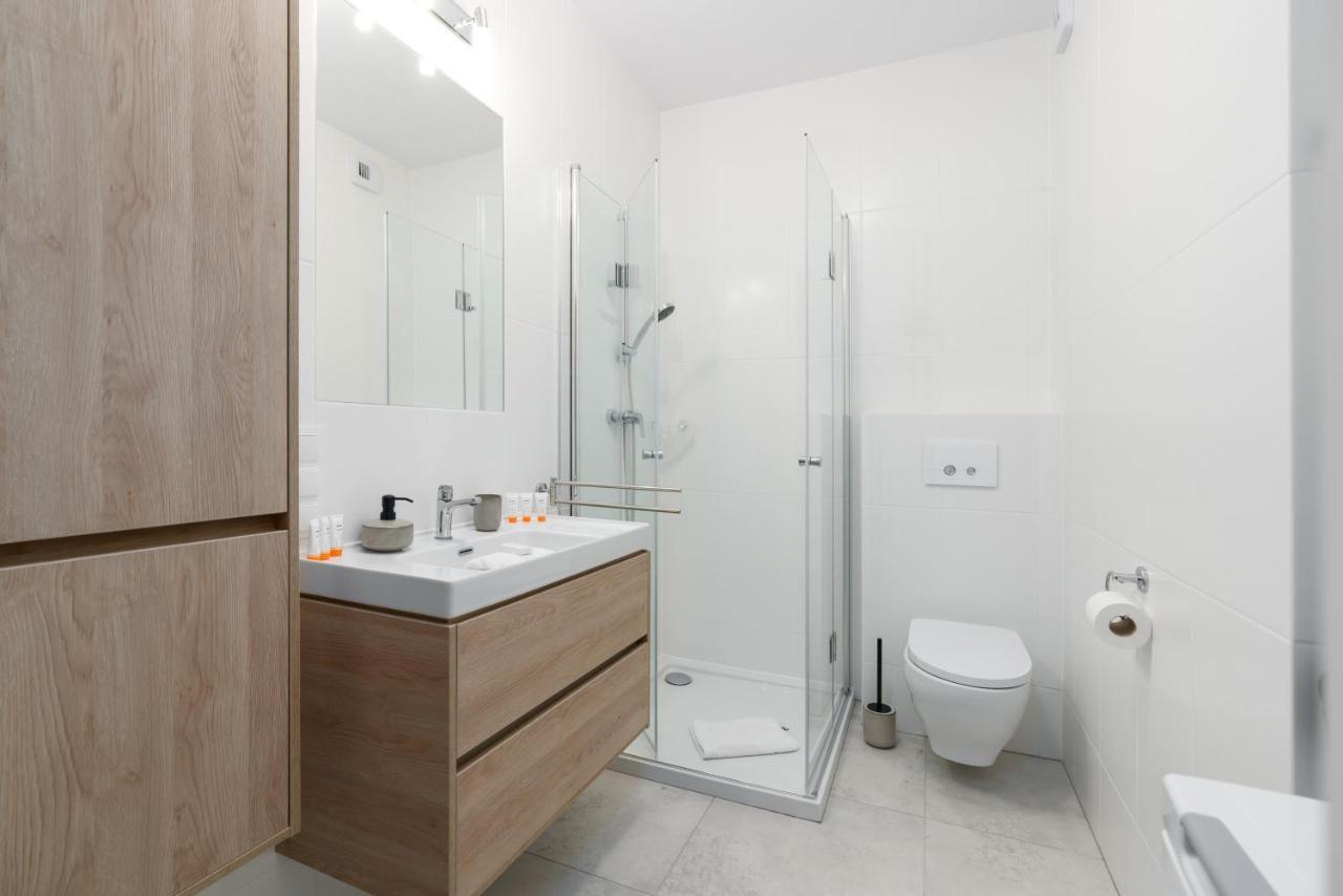 Premium Apartments Poznan Airport By Noclegi Renters Luaran gambar